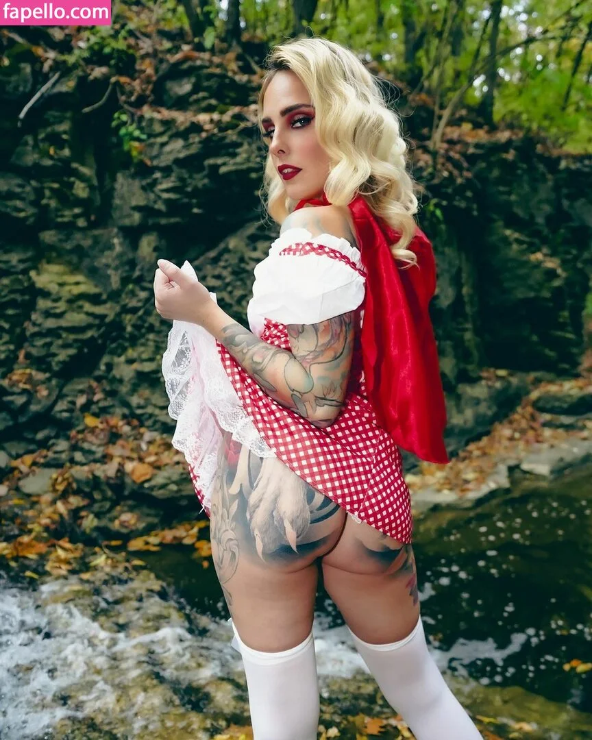 Virginia Suicide Onlyfans Photo Gallery 