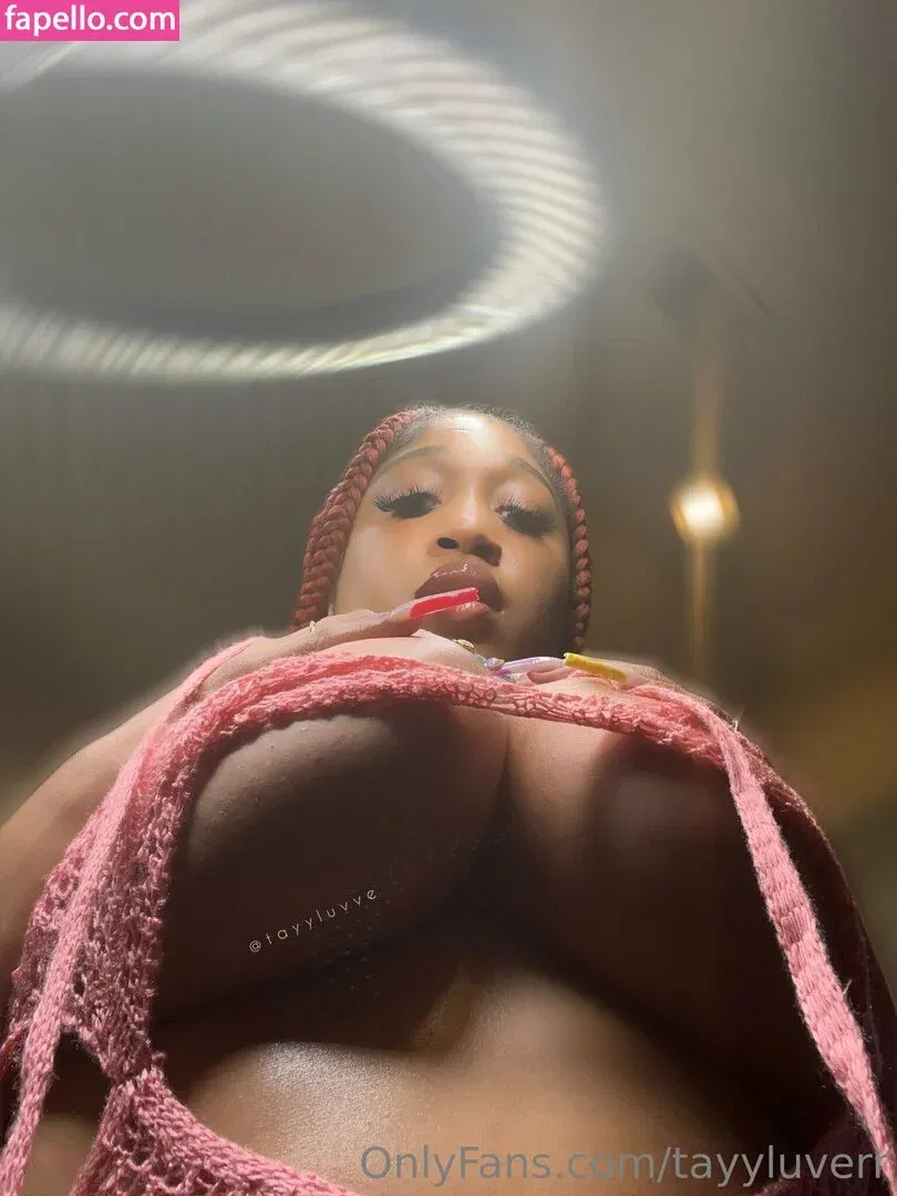 tayyluverr Onlyfans Photo Gallery 