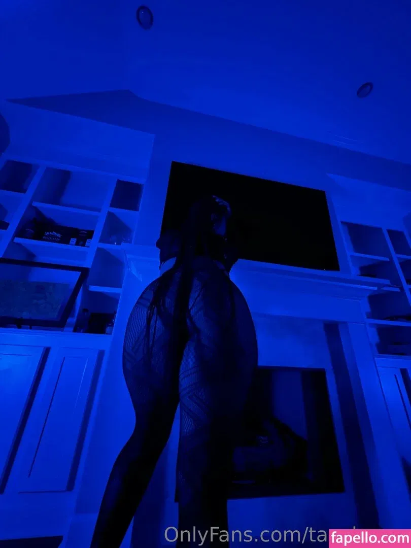 tayyluverr Onlyfans Photo Gallery 