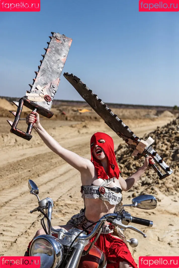 Majorkill's Warhammer 40k Cosplay Onlyfans Photo Gallery 