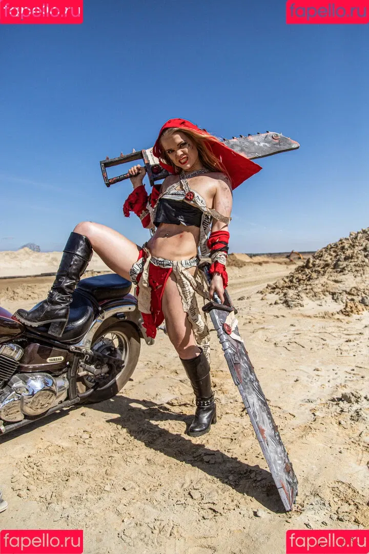 Majorkill's Warhammer 40k Cosplay Onlyfans Photo Gallery 
