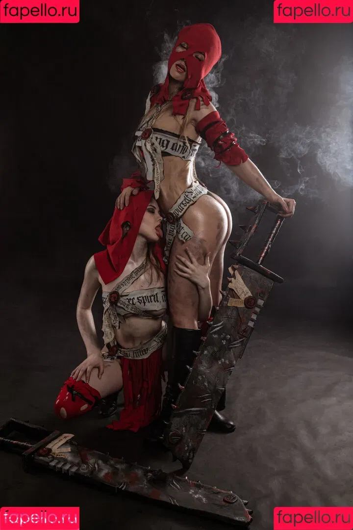 Majorkill's Warhammer 40k Cosplay Onlyfans Photo Gallery 