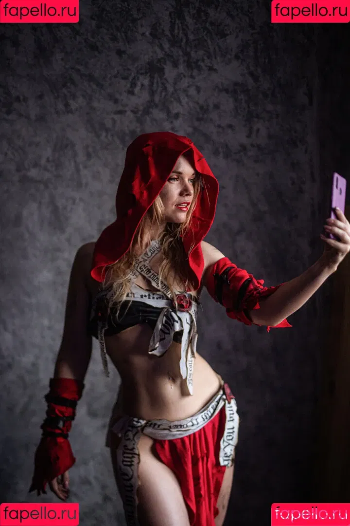 Majorkill's Warhammer 40k Cosplay Onlyfans Photo Gallery 