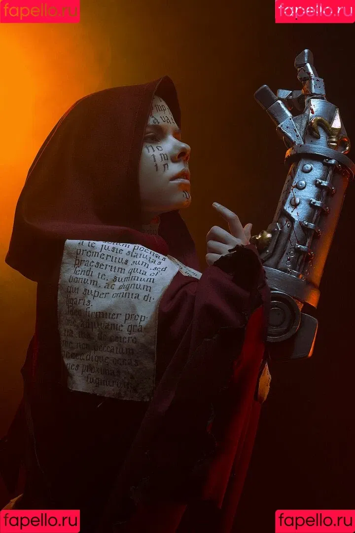 Majorkill's Warhammer 40k Cosplay Onlyfans Photo Gallery 