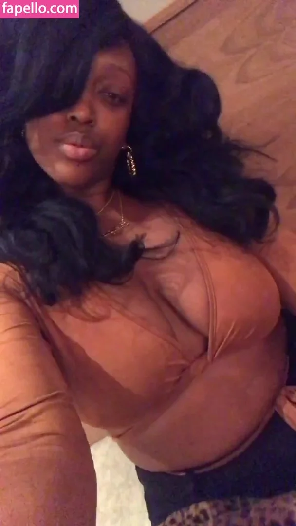 Glamazontyomi Onlyfans Photo Gallery 