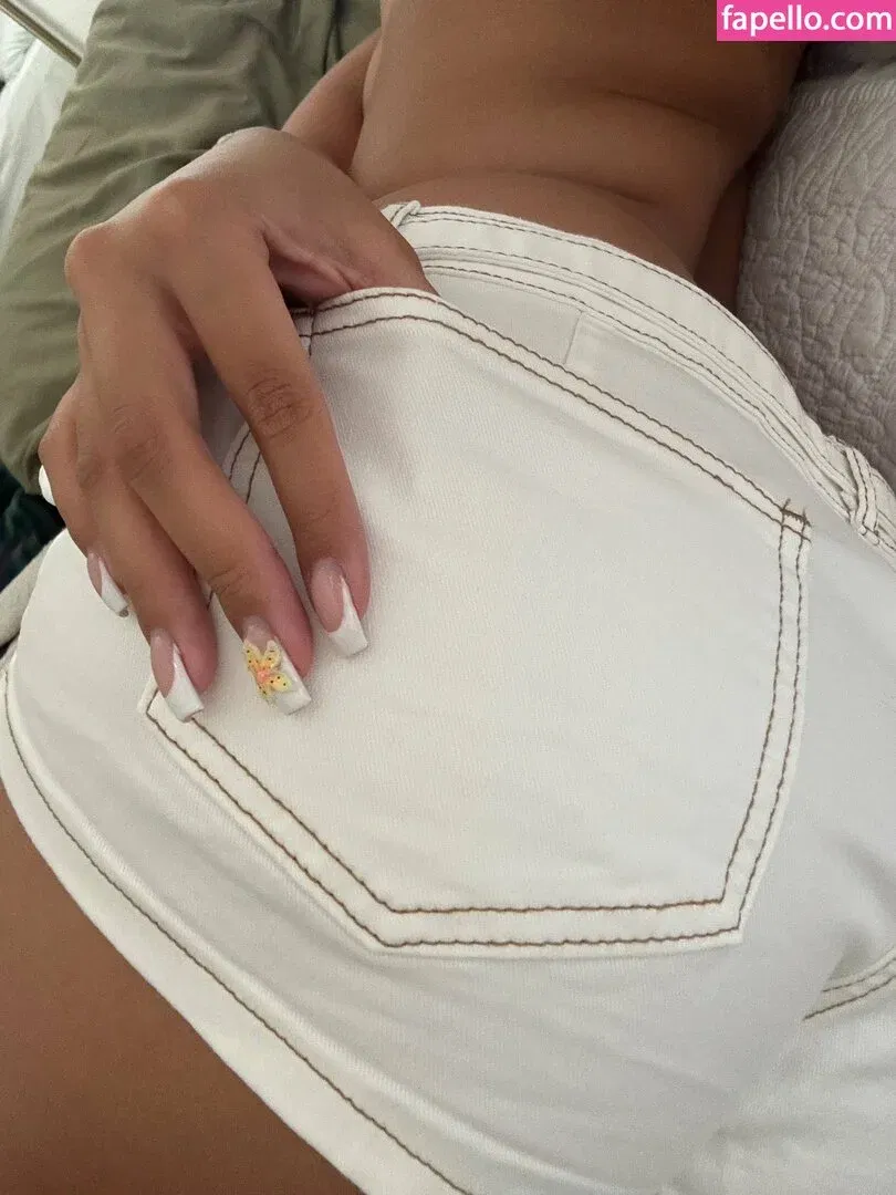 maybexmars Onlyfans Photo Gallery 