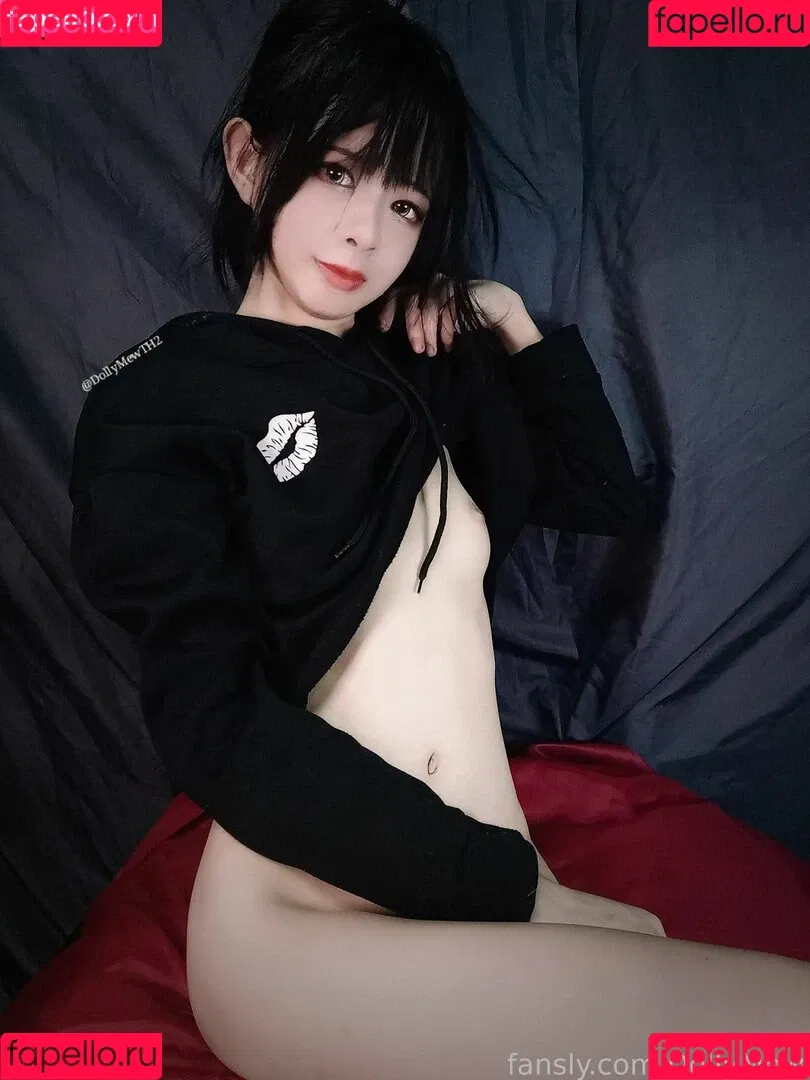 DollyMew Onlyfans Photo Gallery 