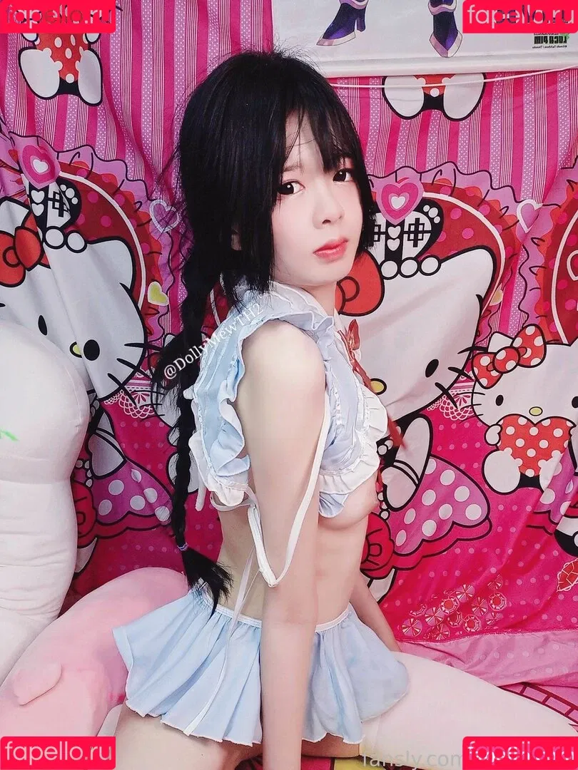 DollyMew Onlyfans Photo Gallery 