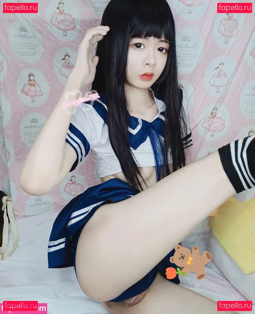 DollyMew Onlyfans Photo Gallery 