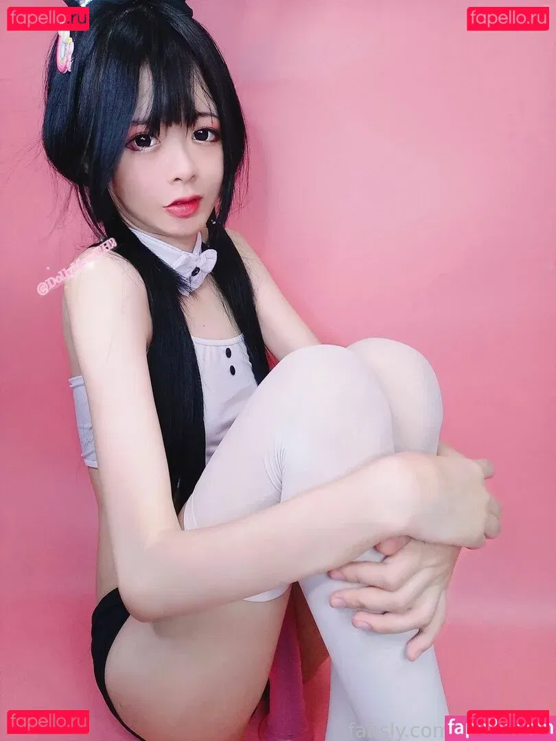 DollyMew Onlyfans Photo Gallery 