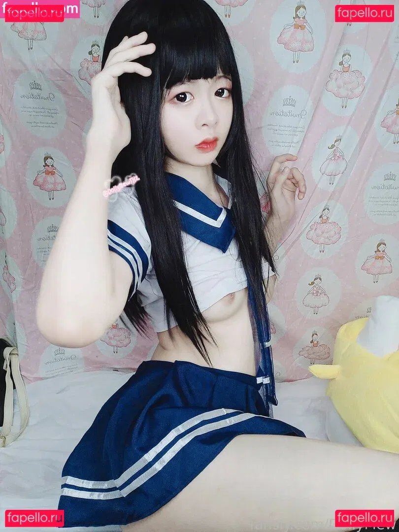 DollyMew Onlyfans Photo Gallery 