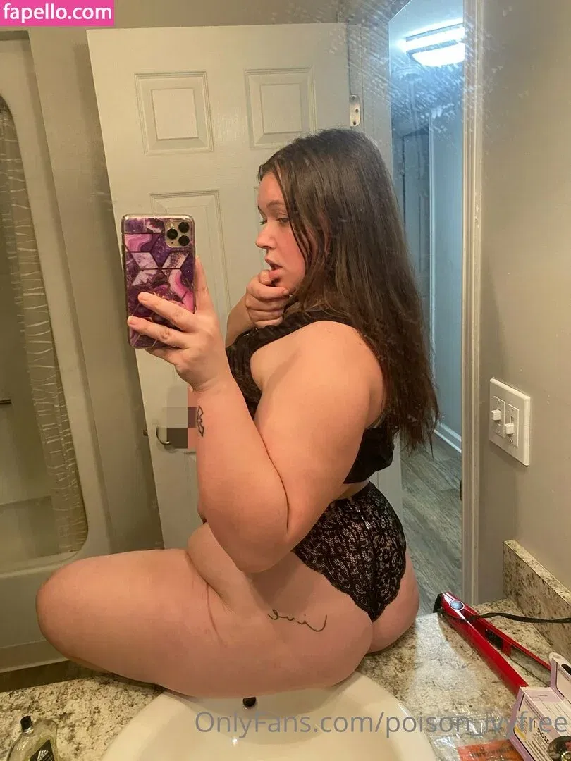 poison_ivyfree Onlyfans Photo Gallery 