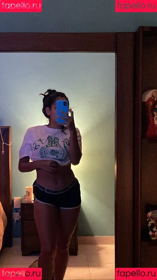 Itzel Lozano Onlyfans Photo Gallery 