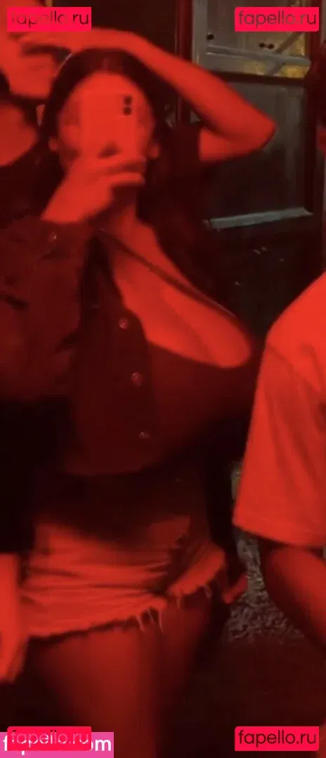 Itzel Lozano Onlyfans Photo Gallery 