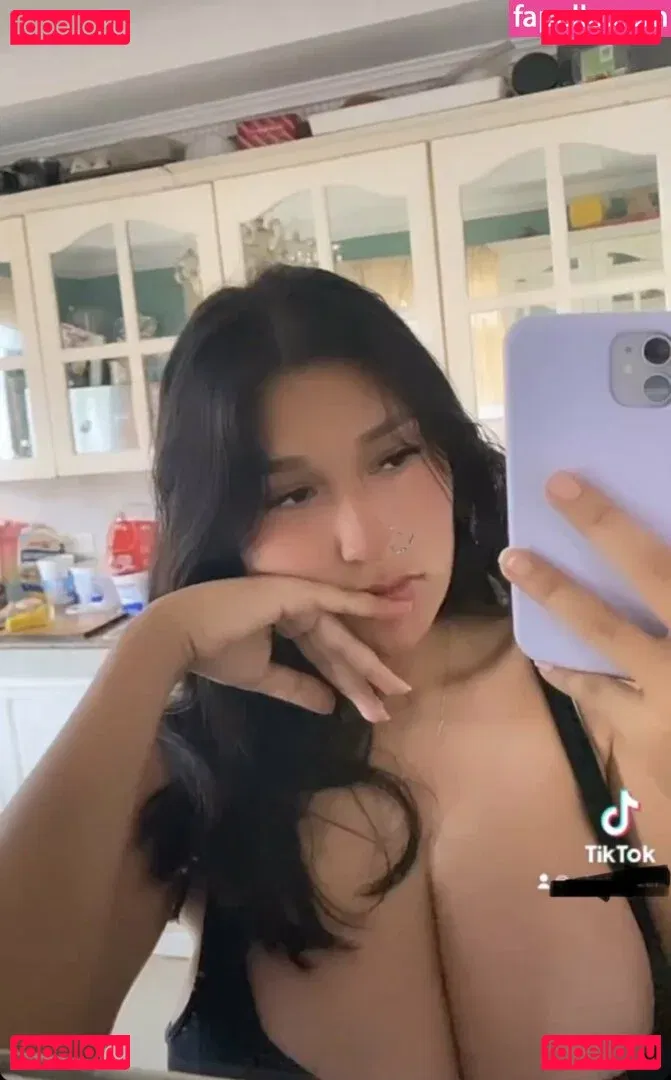 Itzel Lozano Onlyfans Photo Gallery 