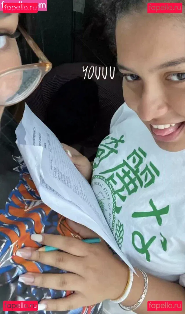 Itzel Lozano Onlyfans Photo Gallery 