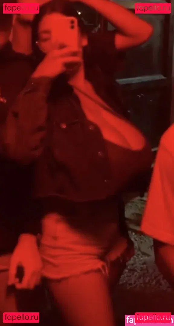 Itzel Lozano Onlyfans Photo Gallery 