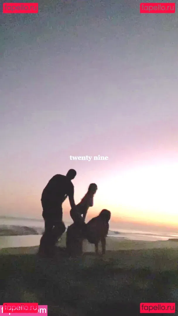 Itzel Lozano Onlyfans Photo Gallery 