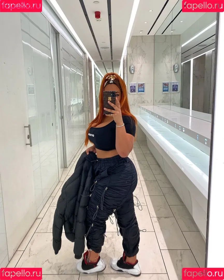 alicegomez.x Onlyfans Photo Gallery 