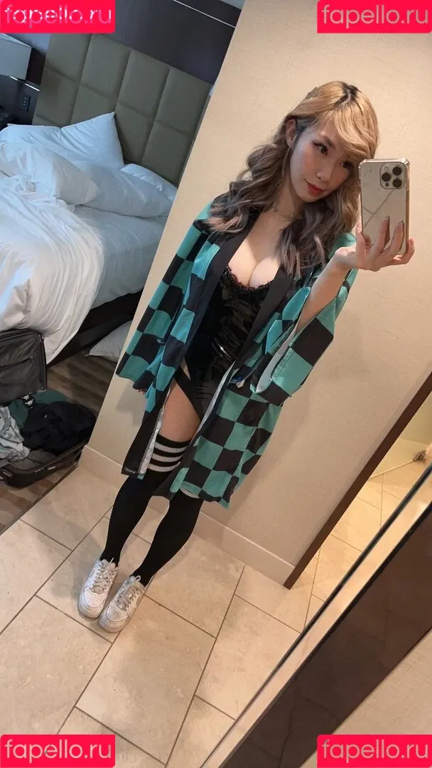 Leena Xu Onlyfans Photo Gallery 