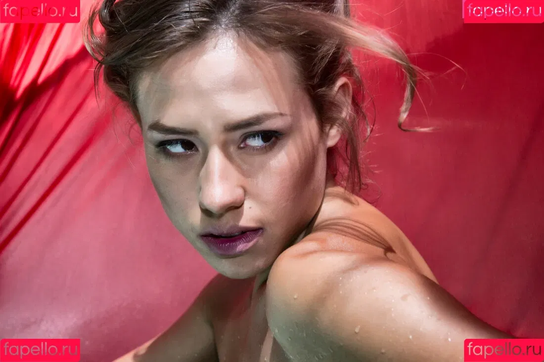 Dora Madison Burge Onlyfans Photo Gallery 