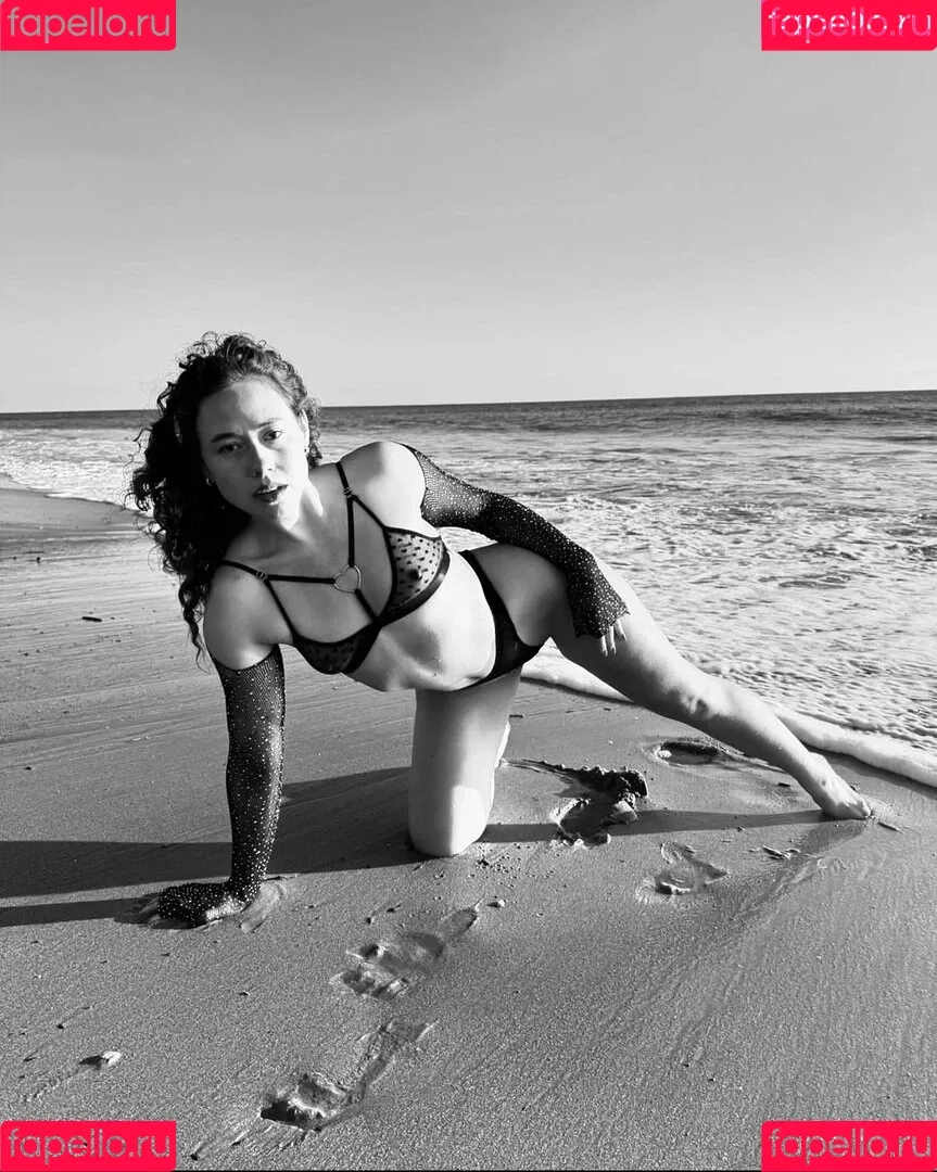 Dora Madison Burge Onlyfans Photo Gallery 