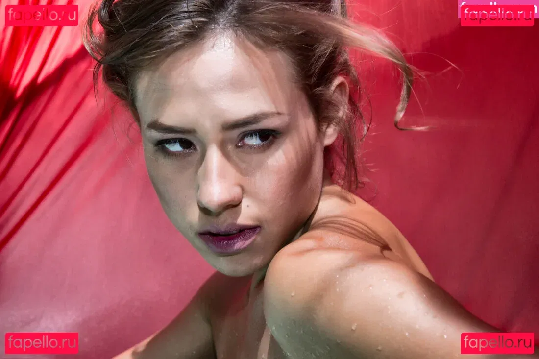 Dora Madison Burge Onlyfans Photo Gallery 