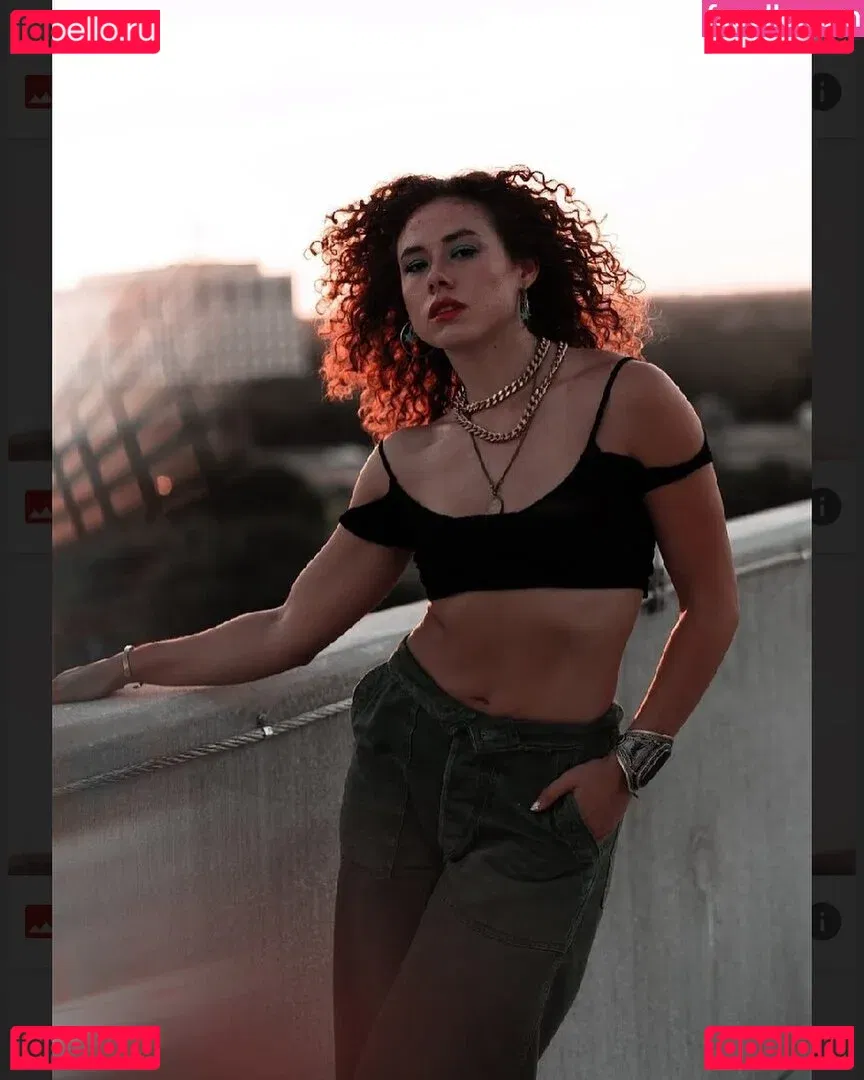 Dora Madison Burge Onlyfans Photo Gallery 