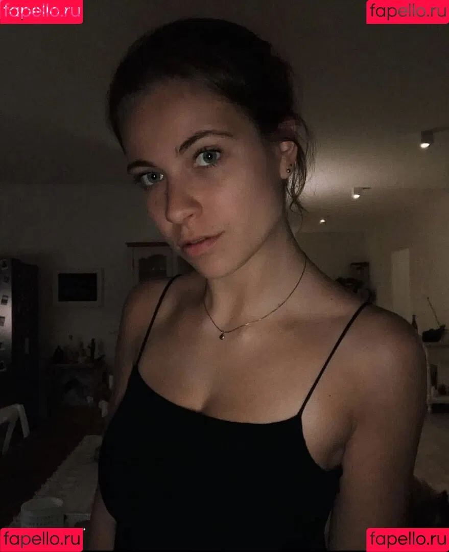 Melina Sophie Onlyfans Photo Gallery 