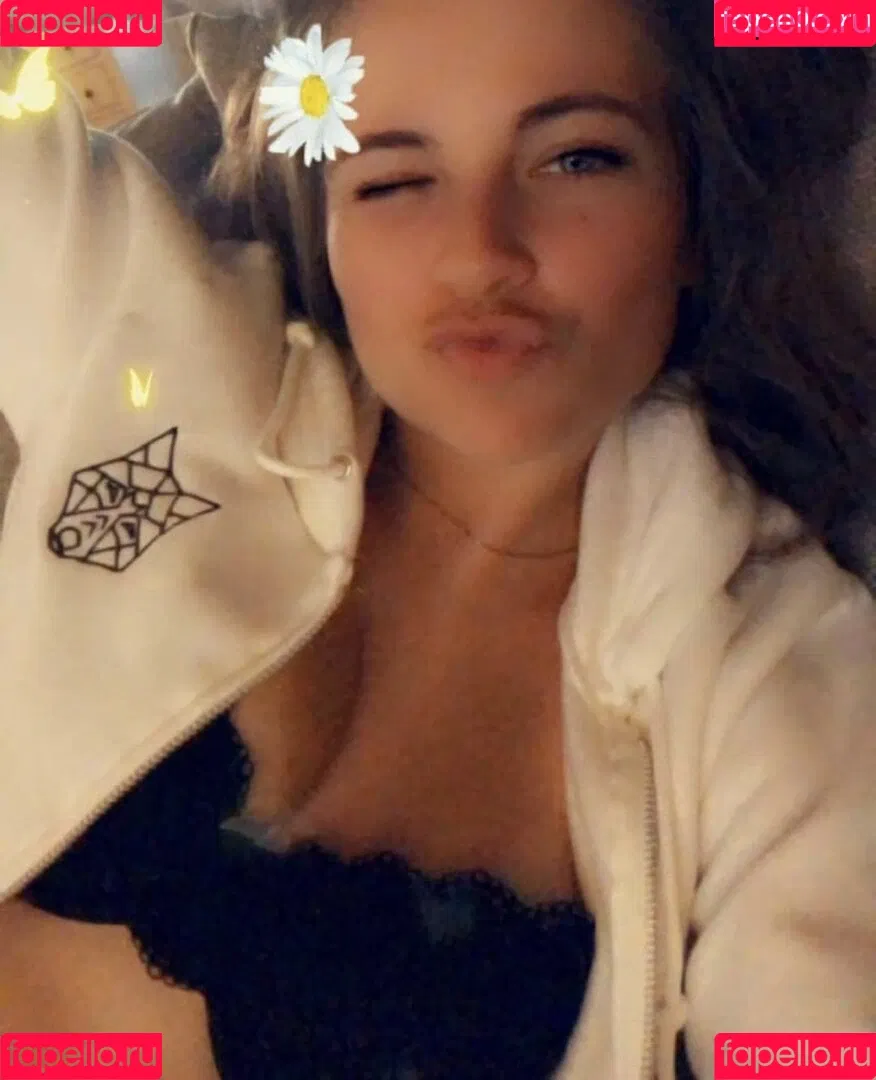 Melina Sophie Onlyfans Photo Gallery 
