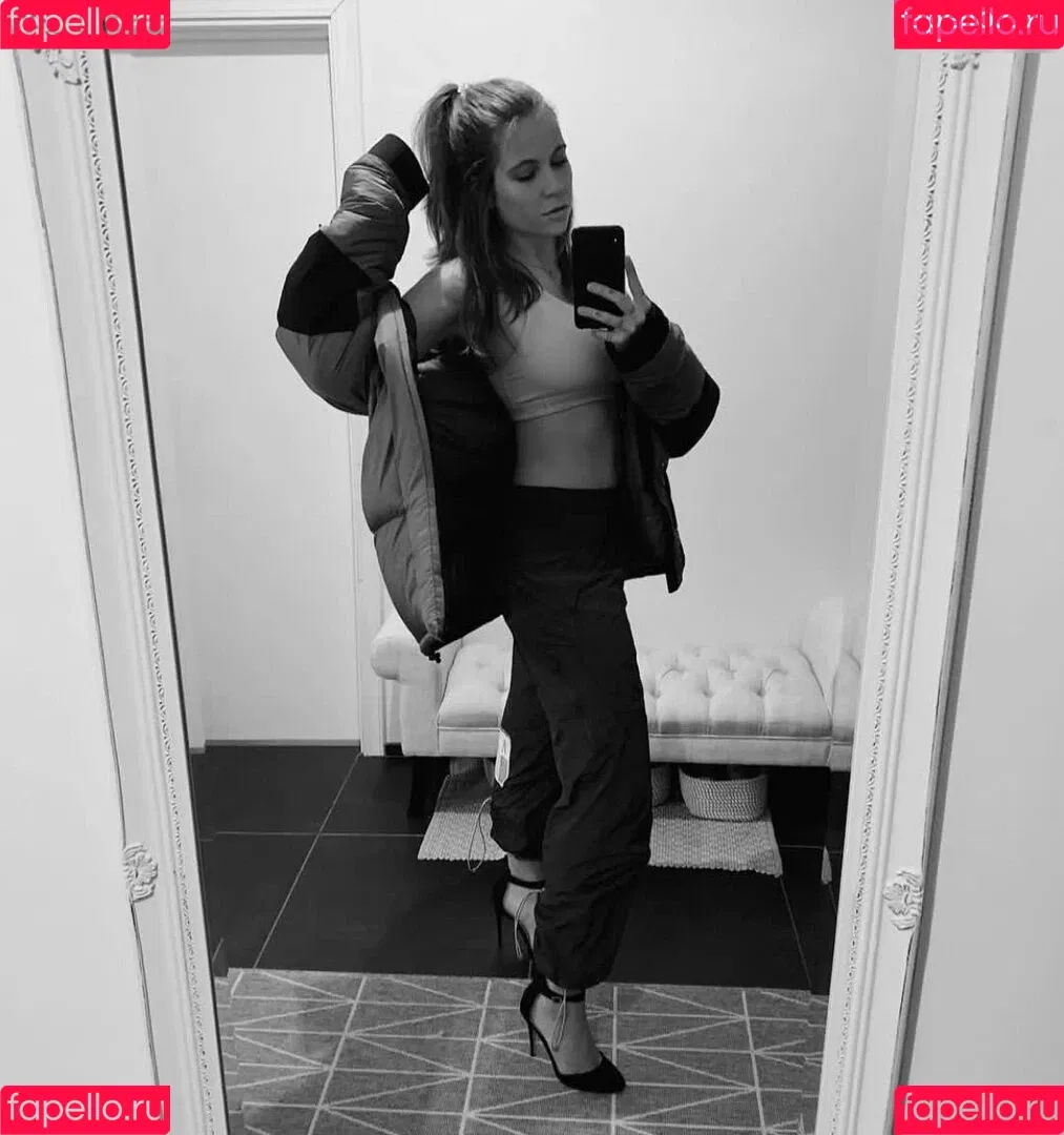 Melina Sophie Onlyfans Photo Gallery 