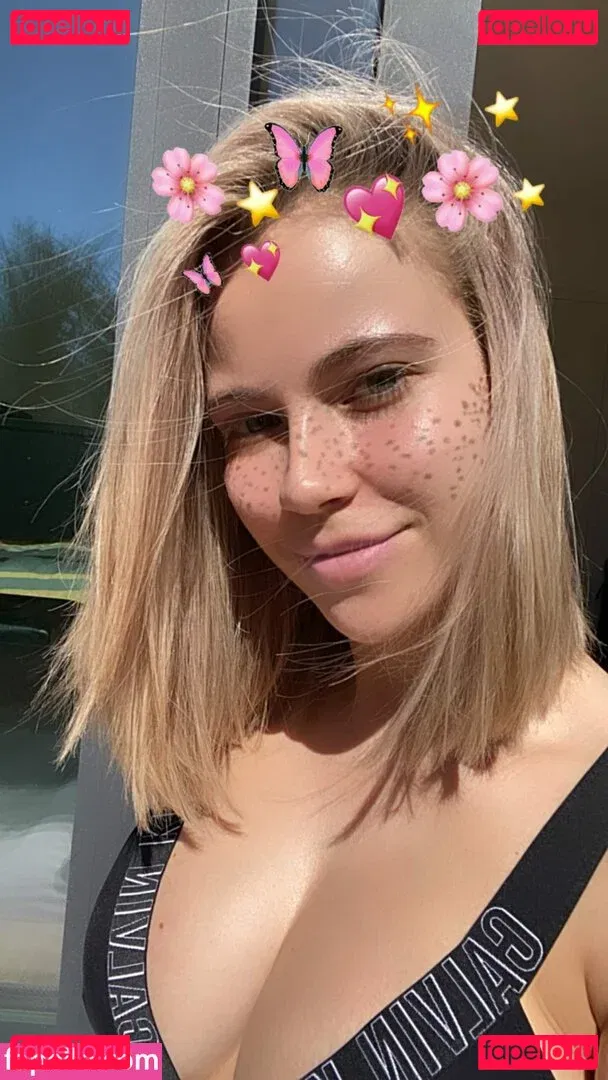 Melina Sophie Onlyfans Photo Gallery 