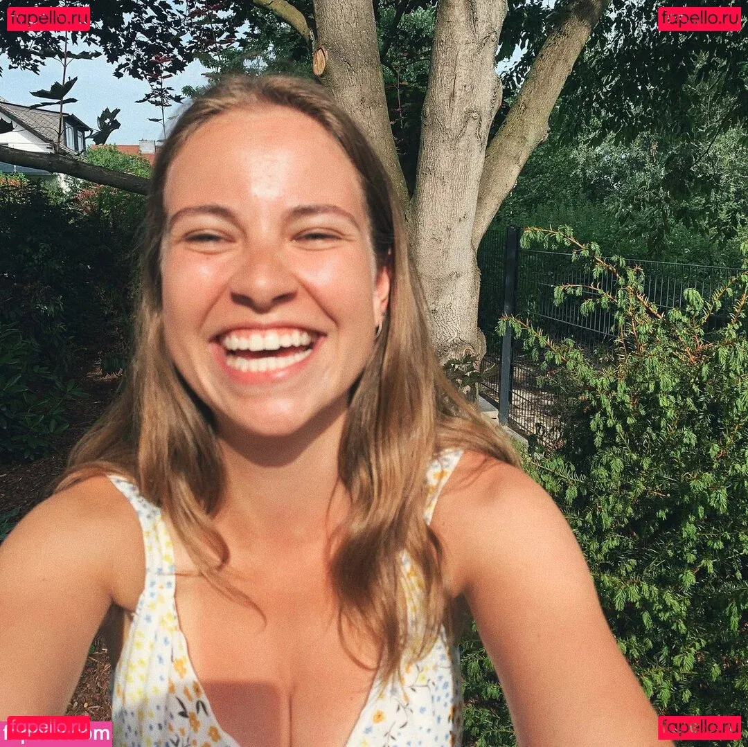 Melina Sophie Onlyfans Photo Gallery 