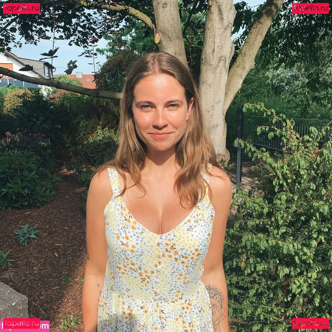 Melina Sophie Onlyfans Photo Gallery 