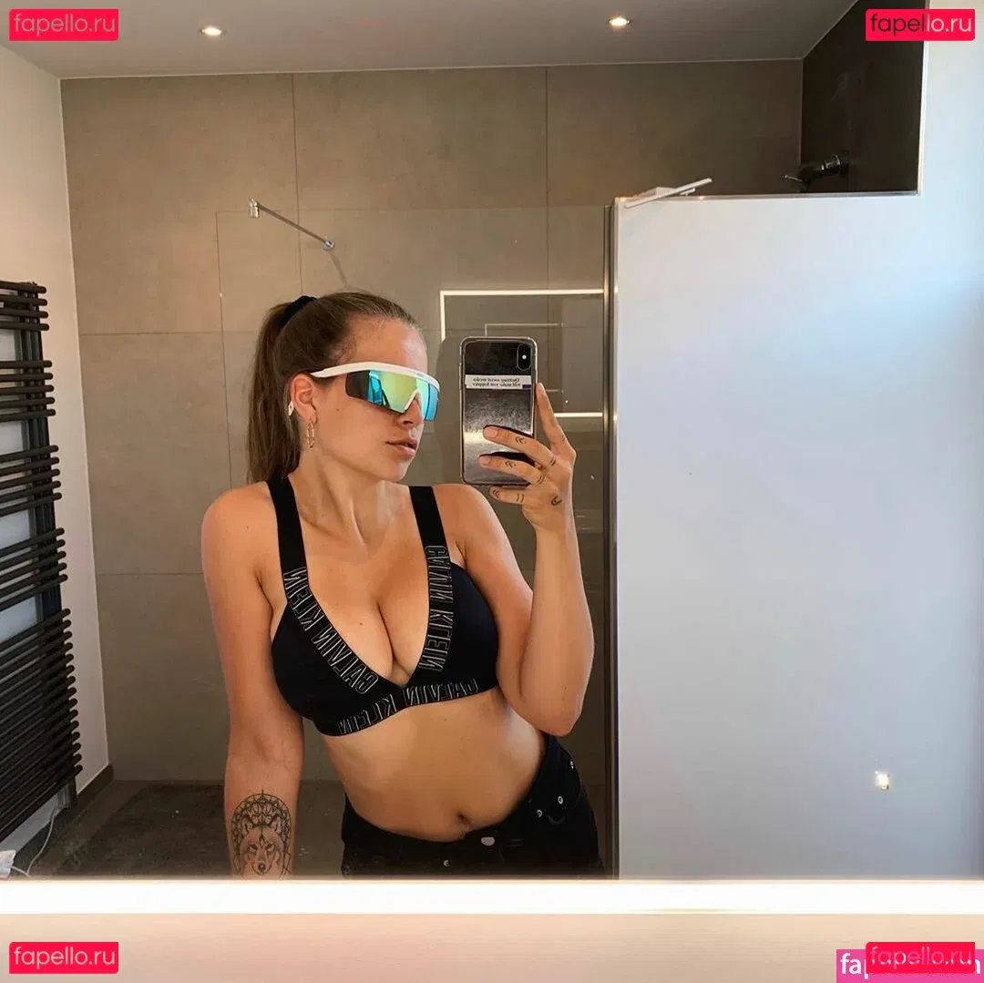 Melina Sophie Onlyfans Photo Gallery 