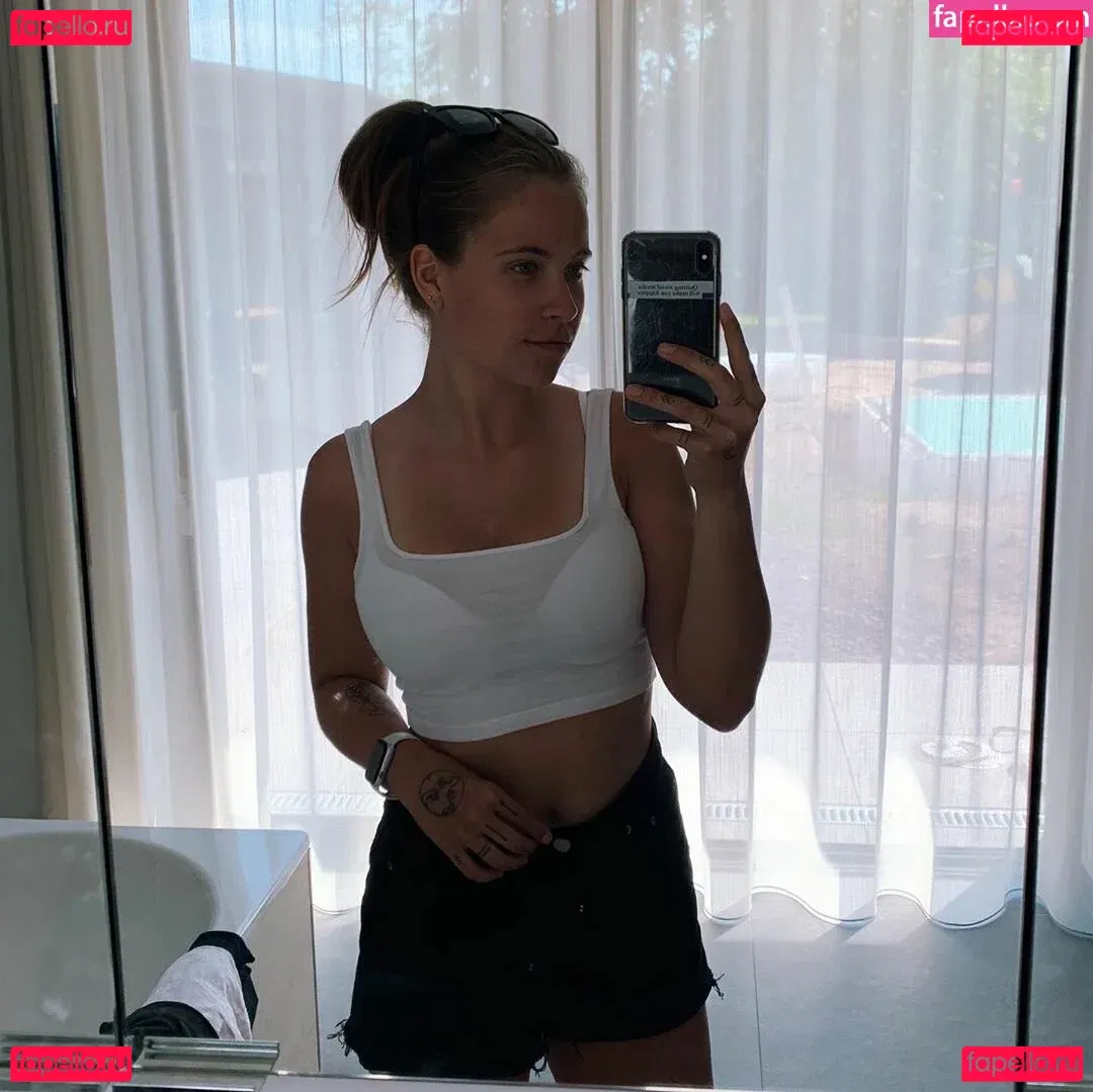 Melina Sophie Onlyfans Photo Gallery 