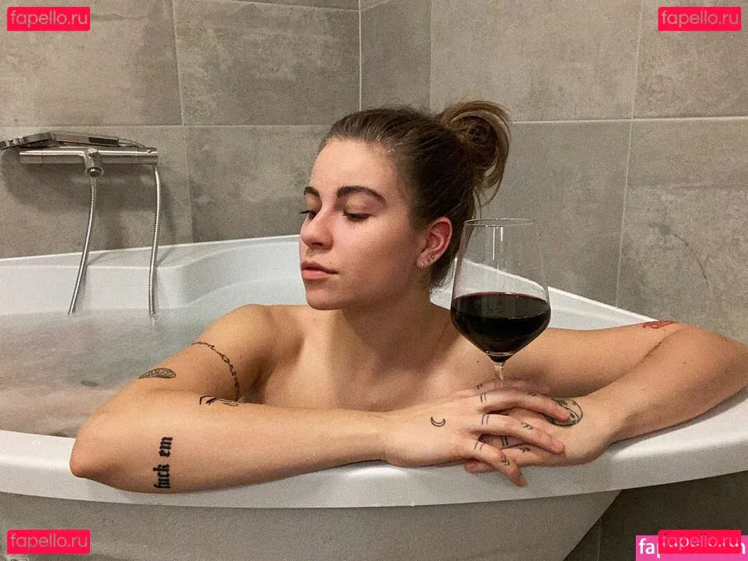 Melina Sophie Onlyfans Photo Gallery 