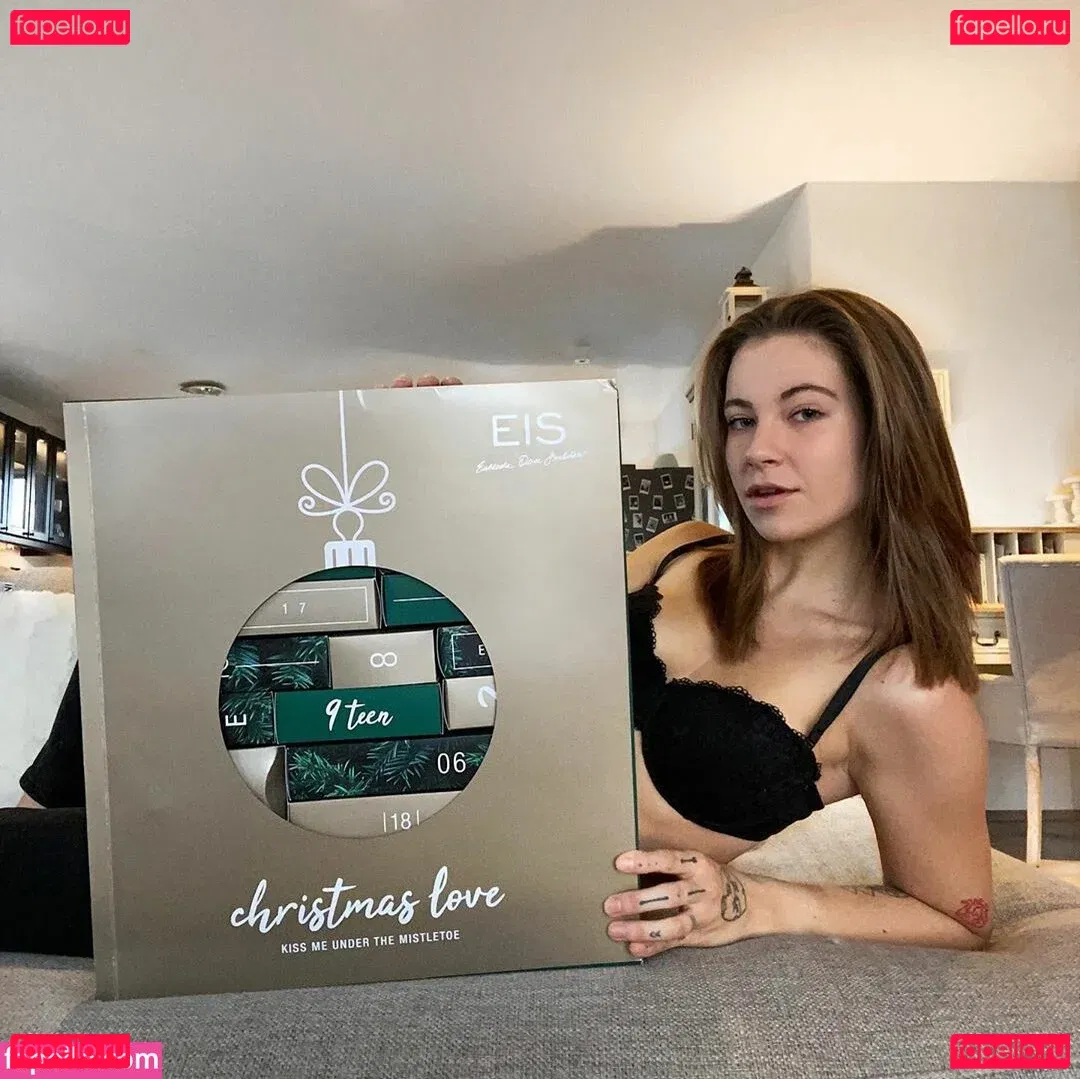 Melina Sophie Onlyfans Photo Gallery 