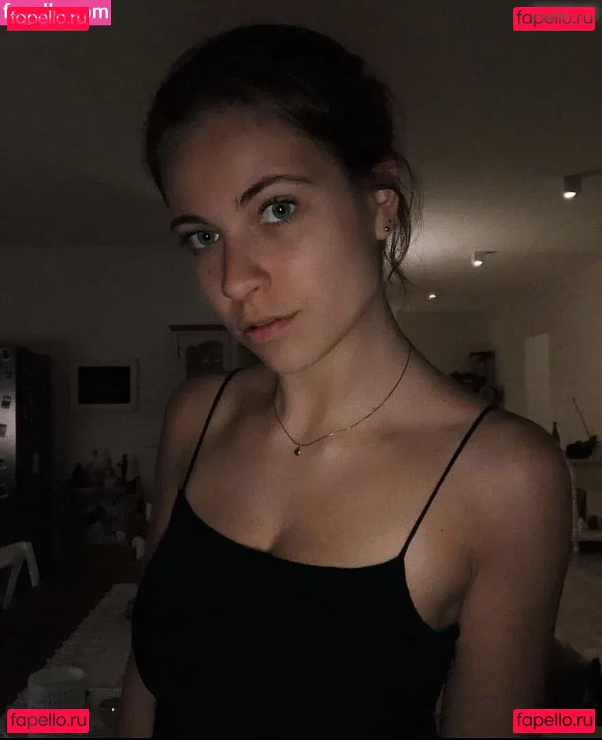 Melina Sophie Onlyfans Photo Gallery 