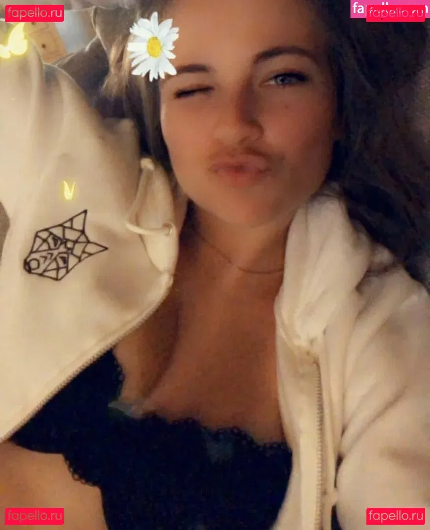 Melina Sophie Onlyfans Photo Gallery 