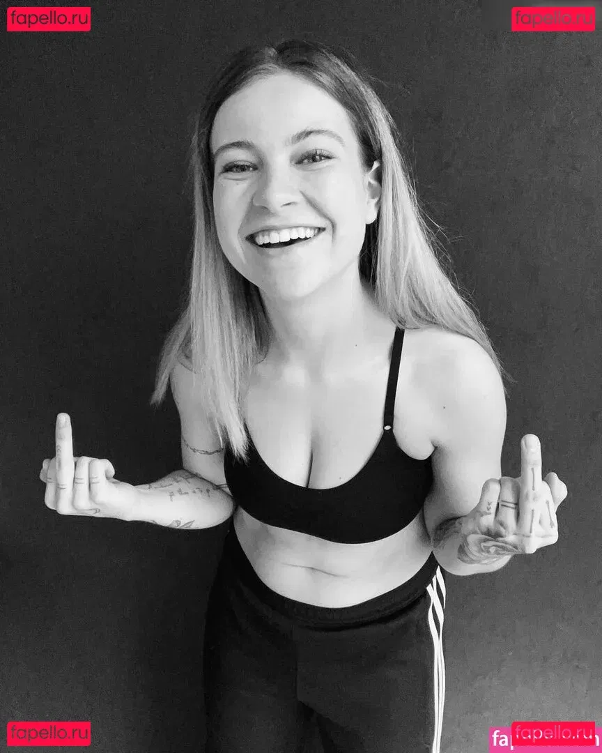 Melina Sophie Onlyfans Photo Gallery 