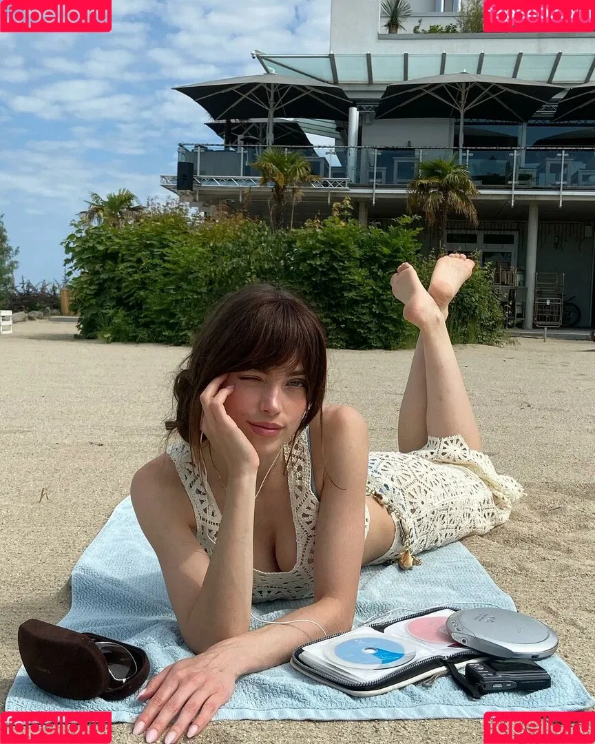 Charleen Weiss Onlyfans Photo Gallery 