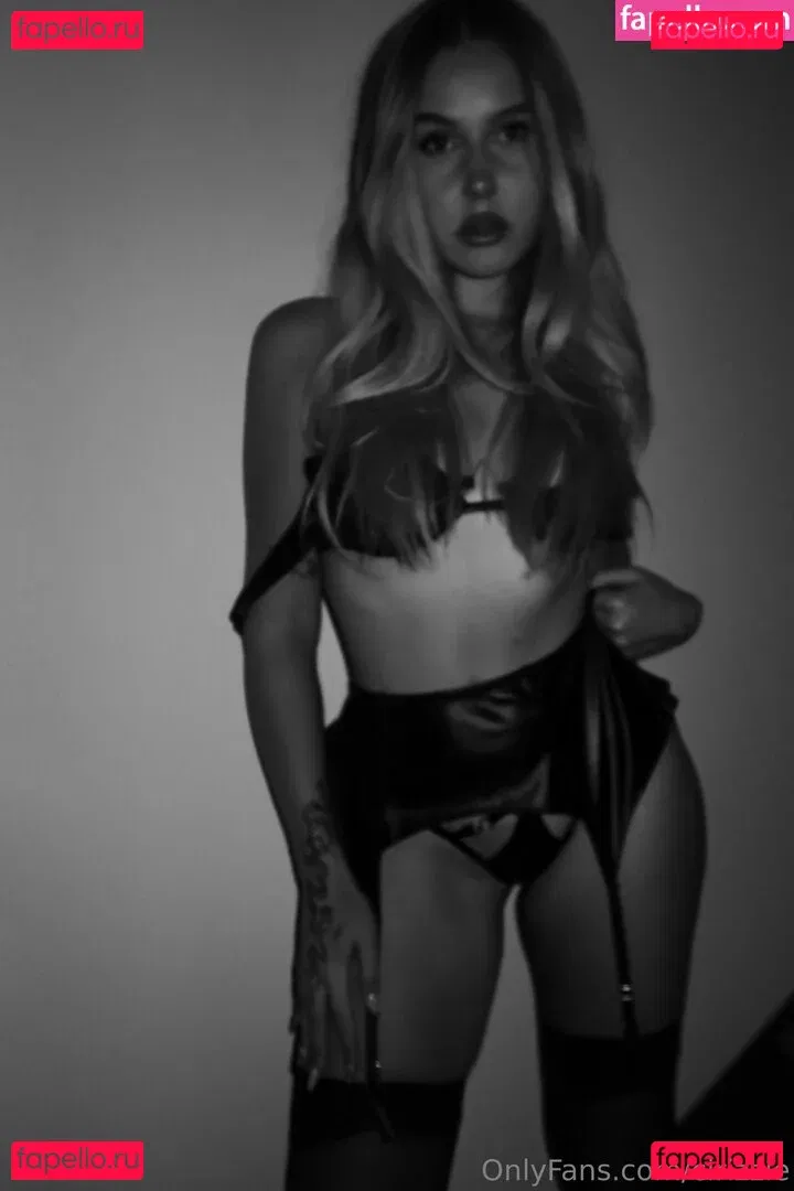 Cirizzle Onlyfans Photo Gallery 