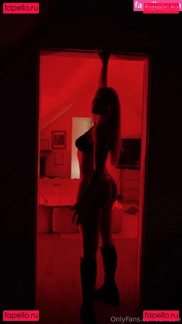 Cirizzle Onlyfans Photo Gallery 