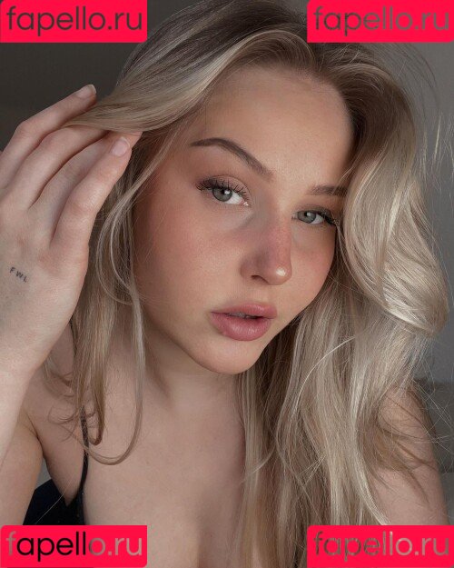 Cirizzle Onlyfans Photo Gallery 