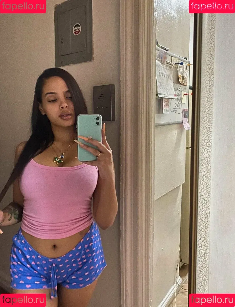 Madwavyy Onlyfans Photo Gallery 