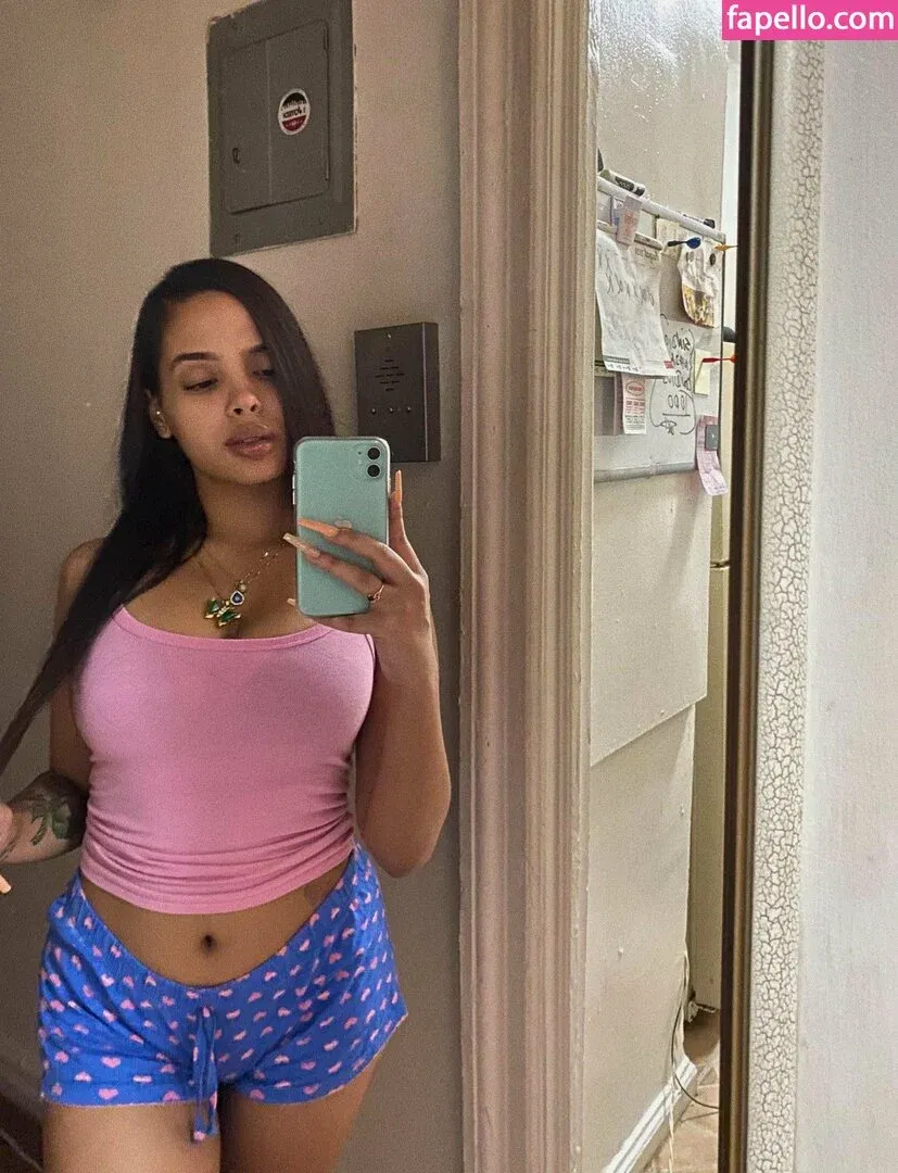 Madwavyy Onlyfans Photo Gallery 