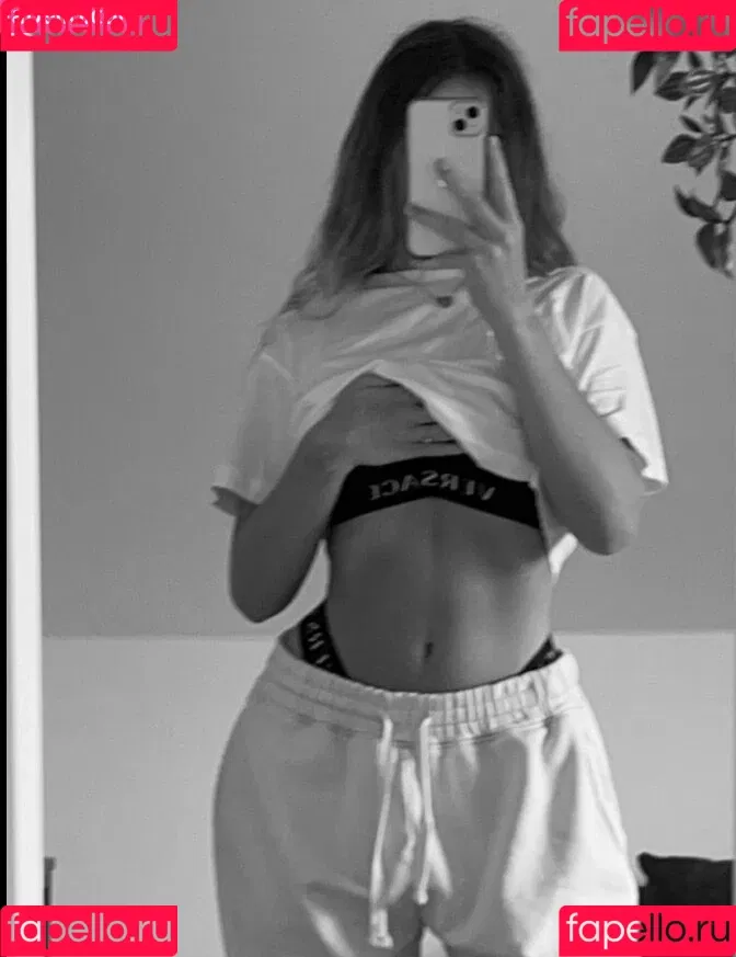 Wieke Onlyfans Photo Gallery 