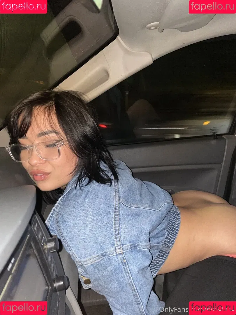Lizzy Onlyfans Photo Gallery 