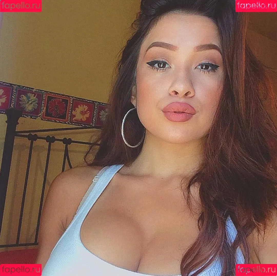 Lizzy Onlyfans Photo Gallery 